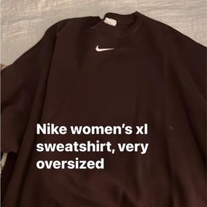 Brown Nike women’s oversized sweatshirt XL
